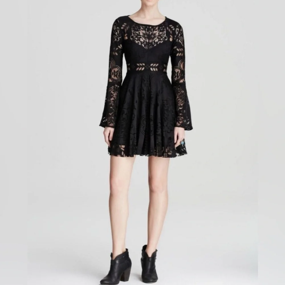 Free People Size 0 Lover’s Folk Song Black Lace Mini Dress Angel Bell Sleeve XXS